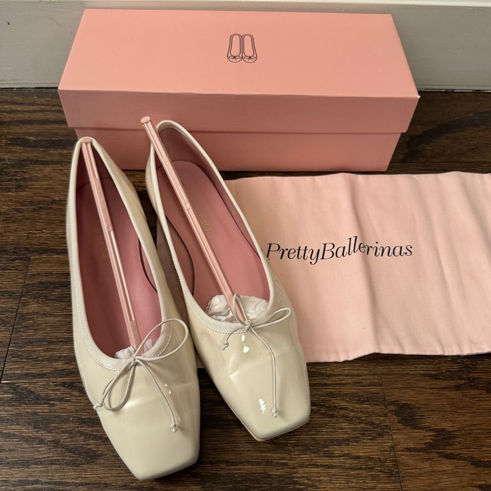 Patent leather bridal flats!